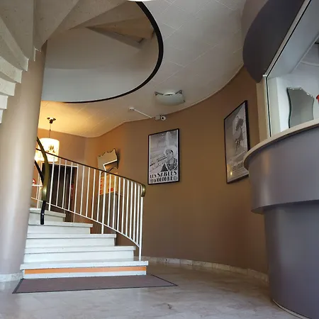 Cit'hotel Logis Le Chêne 3*
