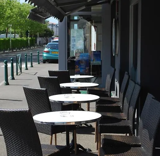 Cit'Hotel Logis Le Chene Vert