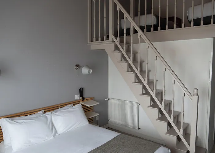 Cit'Hotel Logis Le Chene Vert