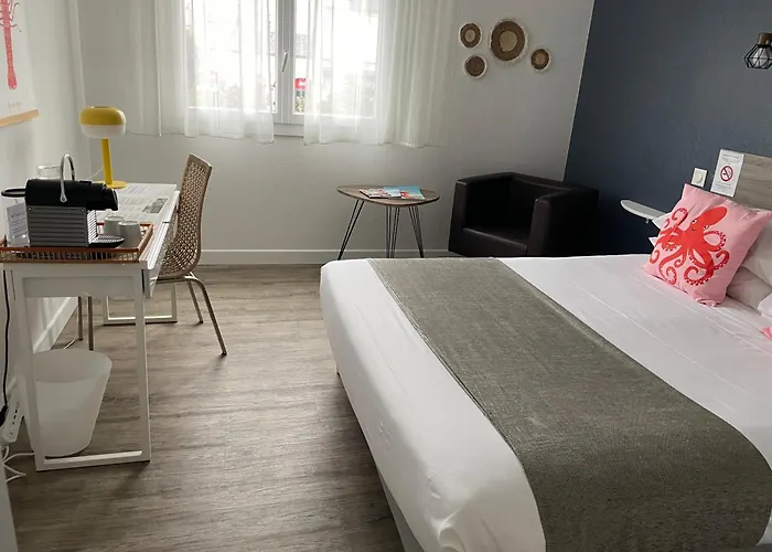 Hotel Cit'Hotel Logis Le Chene Vert 3*