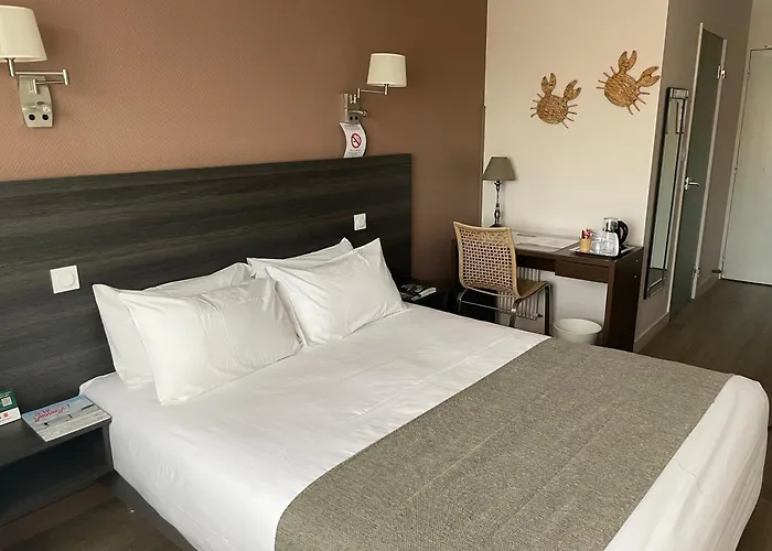 Hotel Cit'Hotel Logis Le Chene Vert