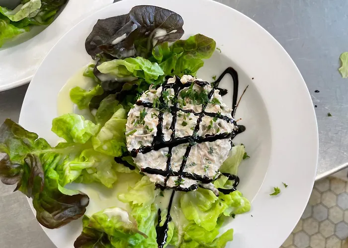 Cit'Hotel Logis Le Chene Vert