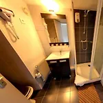 Ξενοδοχείο Cit'hotel Logis Le Chene 3*