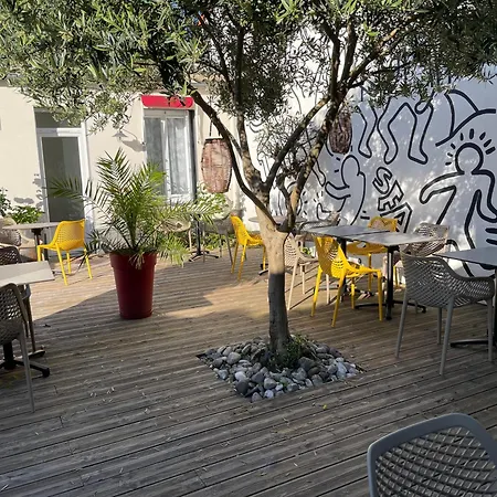 Cit'hotel Le Chene Ξενοδοχείο 3*