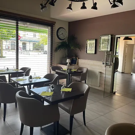 Hotel Cit'hotel Le Chene