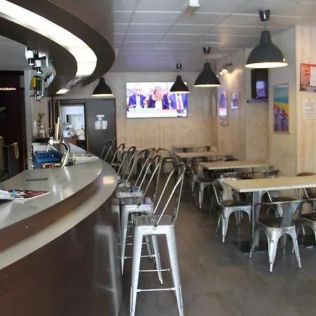 Hotel Cit'hotel Le Chene 3*