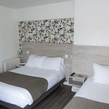 Hotell Cit'hotel Logis Le Chene 3*