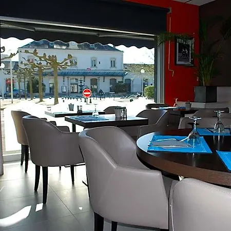 호텔 Cit'hotel Logis Le Chene