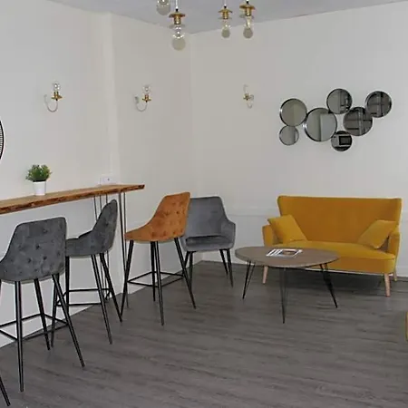 Cit'hotel Logis Le Chene 호텔 3*