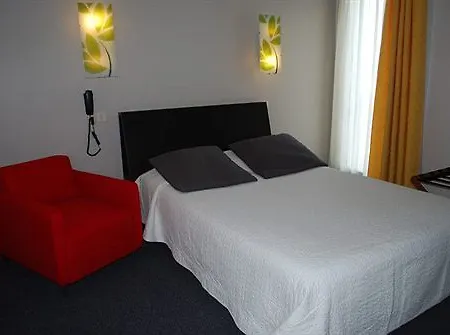 Cit'hotel Logis Le Chene Hotell