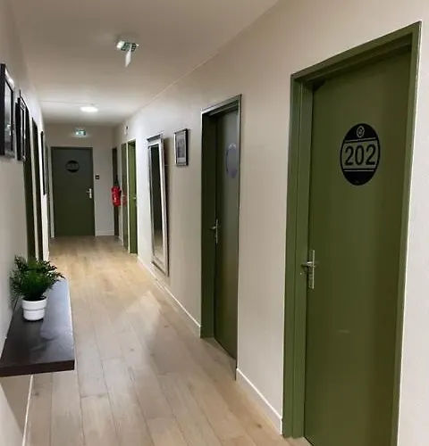 Cit'hotel Le Chene 3* Ле-Сабль-д’Олон