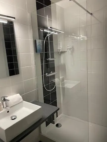 Hotel Cit'hotel Le Chene 3*