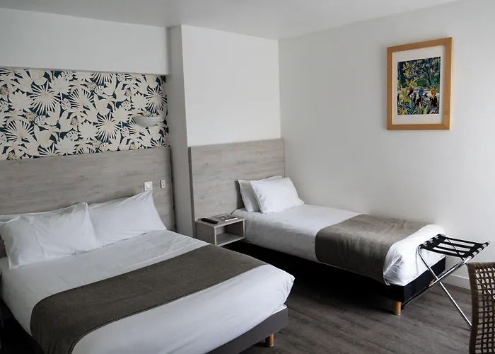 Cit'Hotel Logis Le Chene Vert Hotel