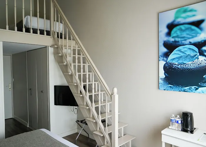 Cit'hotel Le Chene Hotel