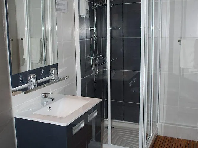 Cit'hotel Le Chene 3* Ле-Сабль-д’Олон