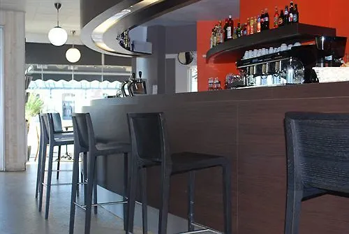 Cit'hotel Le Chene 3*